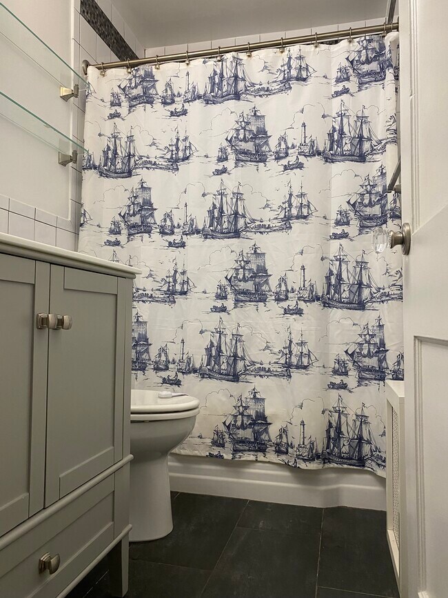 4000 Beecher St NW Unit 101, Washington, DC 20007 Condo for Rent in