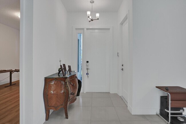 Foto del edificio - 9140 Silver Marsh Ln