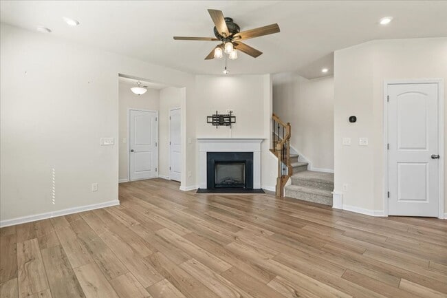 Building Photo - 4529 Iron Oak Ln
