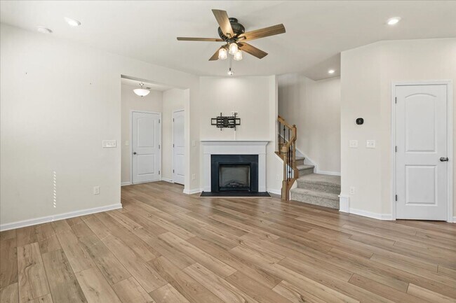 Foto del edificio - 4529 Iron Oak Ln