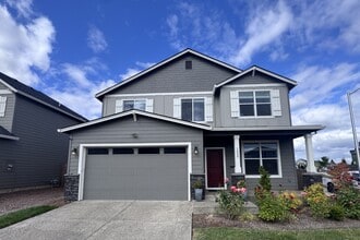 Building Photo - 1690 S Quartz Dr