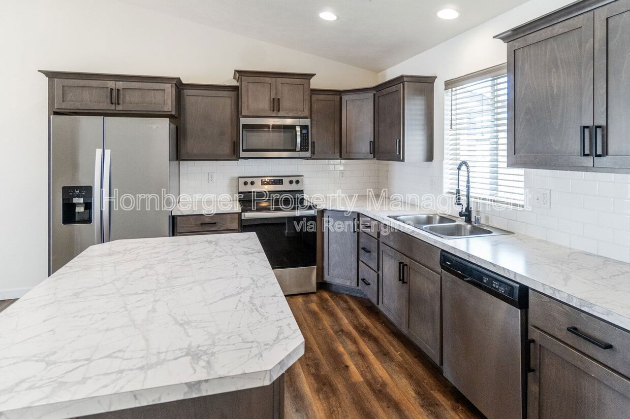 Foto principal - 10612 W Salmonberry