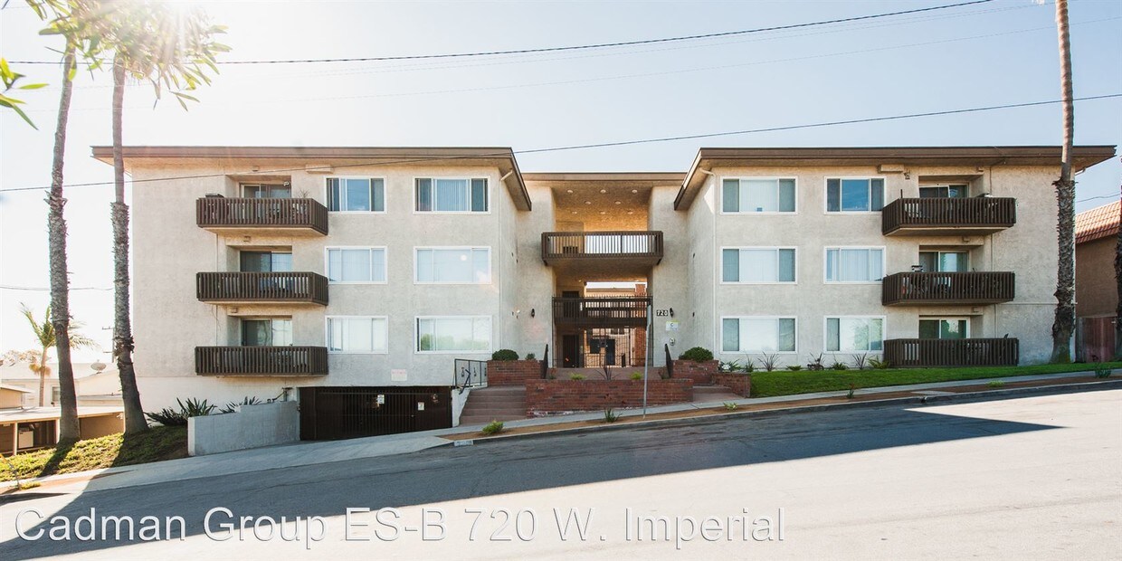 Perk Up Your Organization! Courtyard Los Angeles Westside boasts a convenient location near area attractions including Marina Del Rey, the Getty Museum, Playa Vista and Loyola Marymount University.