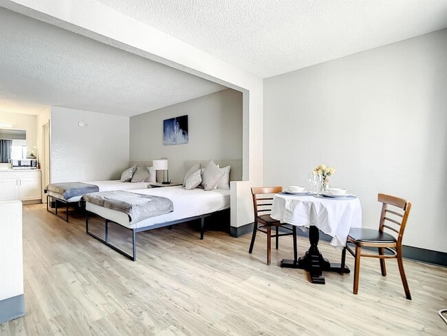 Photo - 5399 W Irlo Bronson Memorial Hwy Apartment