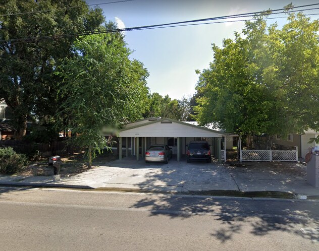 Primary Photo - 1208 E Linden St