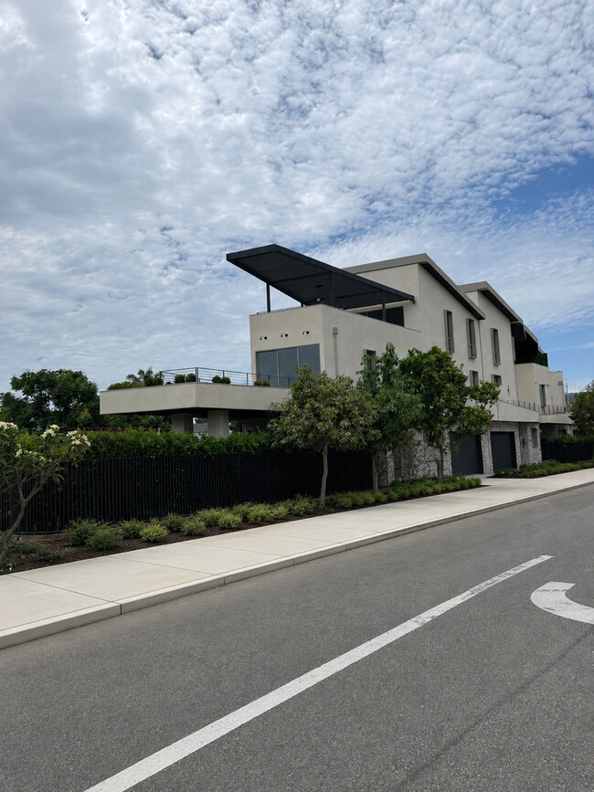 Building Photo - 11835 Tennessee Pl