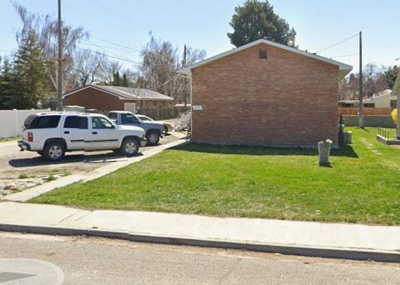Building Photo - 723 W 19th St