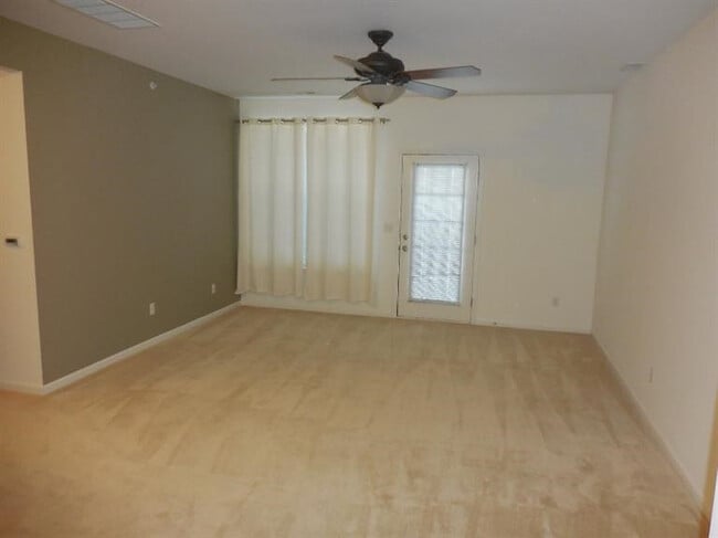 Building Photo - 824 W Summerfield Gln Cir