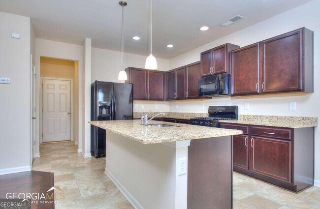 Building Photo - 565 Dasheill Ln