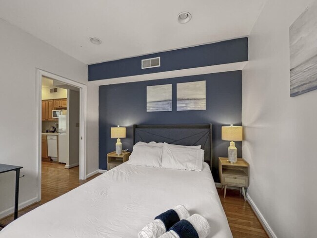 Building Photo - 1715 Latimer St