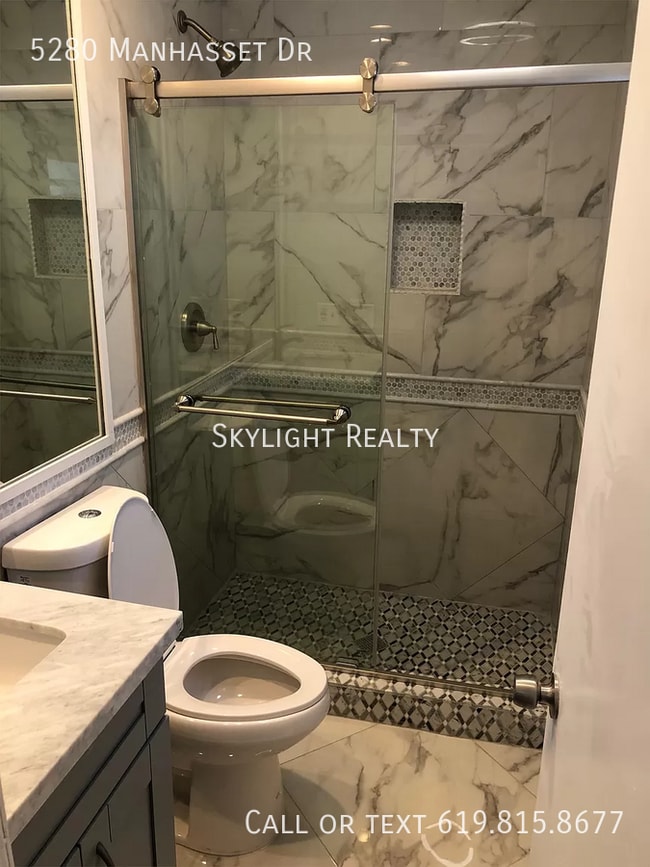 Foto del edificio - 5280 Manhasset Dr