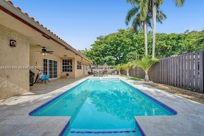 Foto del edificio - Northeast 214th Street, North Miami Beach, FL 33179 - 5 BR 4 BA single-family home