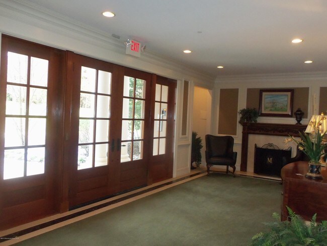 Foto del edificio - 1032 Oval Rd