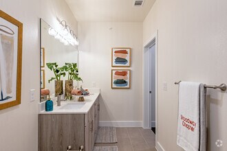 1BR, 1BA - 711SF - Bathroom - Broadway Chapter