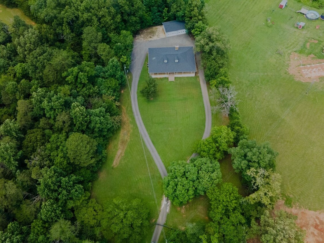 Primary Photo - Spacious 3-Bedroom home with Wrap-Around P...