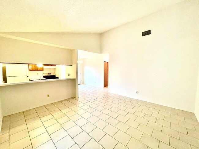 Foto del edificio - Cute 2/1 Duplex in North Austin!