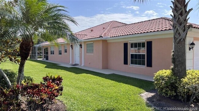 Foto del edificio - 10629 SW Hartwick Dr