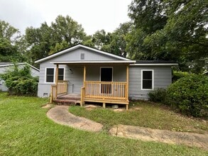 Building Photo - 5901 Leone Dr W
