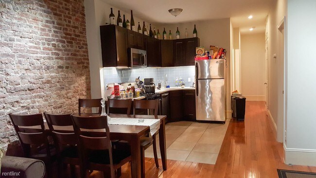 Foto del edificio - 1077 Nostrand Ave