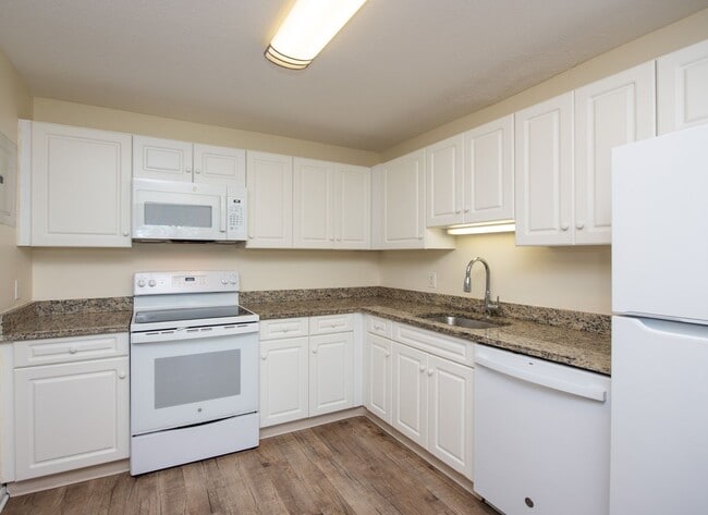 Interior Photo - Chestnut Hill South