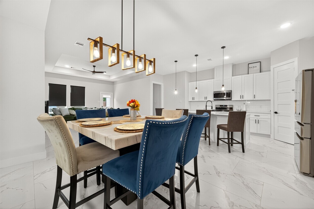 Foto principal - 7994 Kenton St