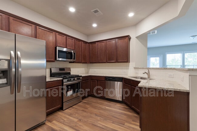 Building Photo - 3741 Upland Dr