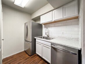 Building Photo - 6001 Reims Rd