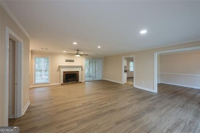 Building Photo - 225 Pebble Trail