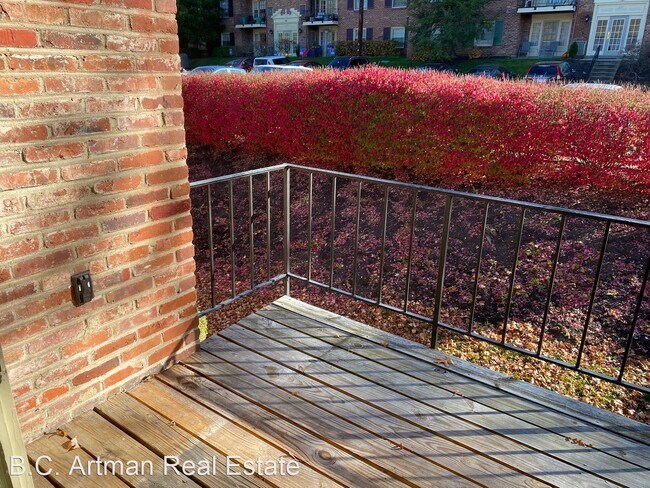Foto del edificio - 1 br, 1 bath House - 930 Margarite Unit F