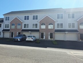 Building Photo - 60 Yaremich Dr