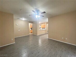 Building Photo - 673 Peachy Canyon Cir