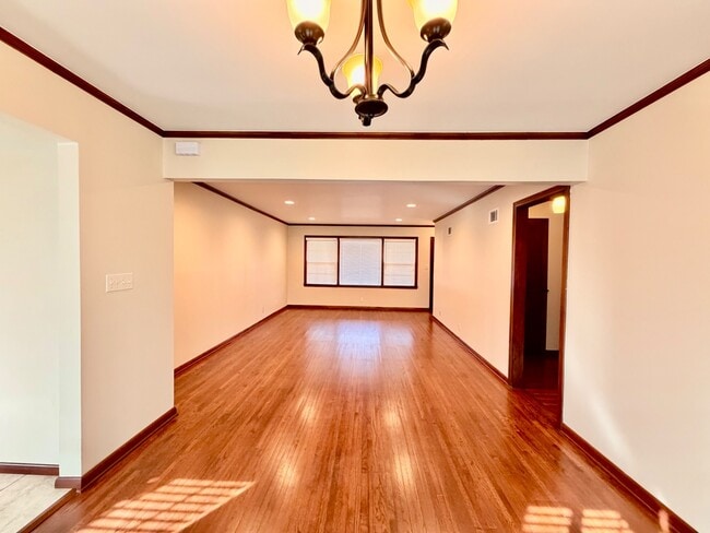 Foto del edificio - 4828 E 25th Pl