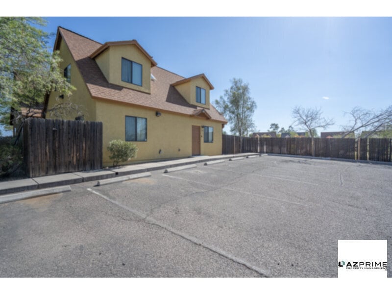 Primary Photo - Perfect Roommate rental for University of ...