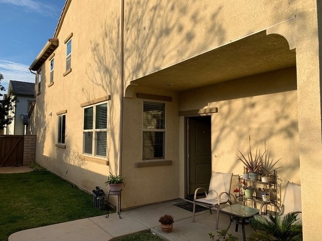 Building Photo - Gated Community Home