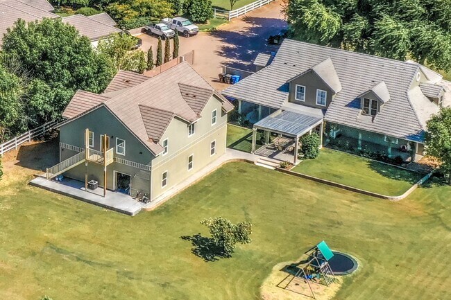 Arial View - 4144 E Houston Ave