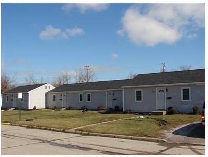 Primary Photo - 2132 Parkview