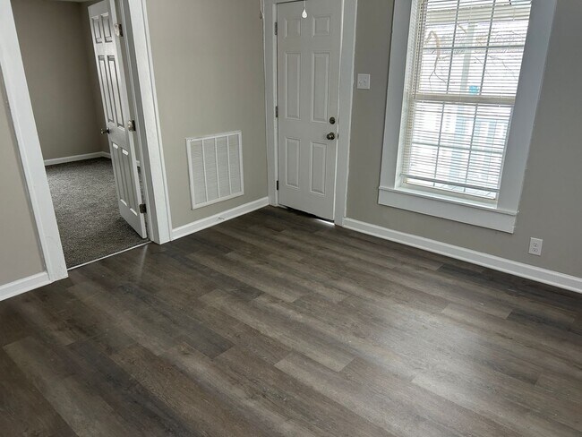 Foto del edificio - 4031 Sheraton St