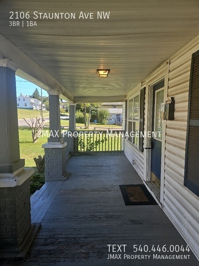 Foto del edificio - 2106 Staunton Ave NW