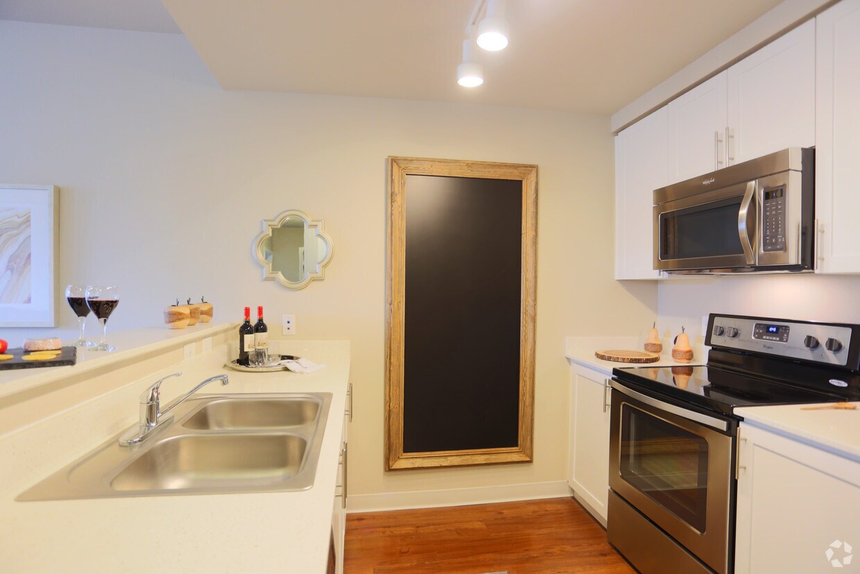 Outlook at Pilot Butte Apartments Apartments Bend, OR