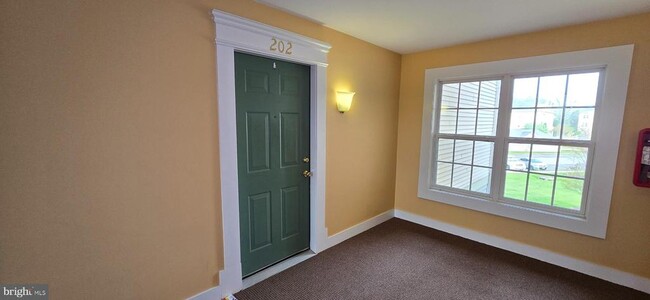 Building Photo - 9060 Gracious End Ct