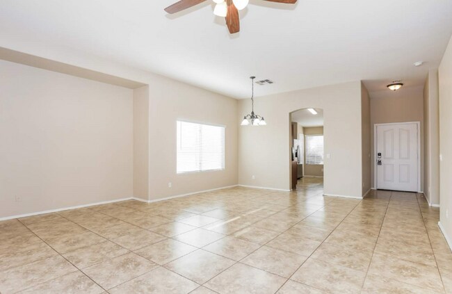 Foto del edificio - 9902 W Trumbull Rd