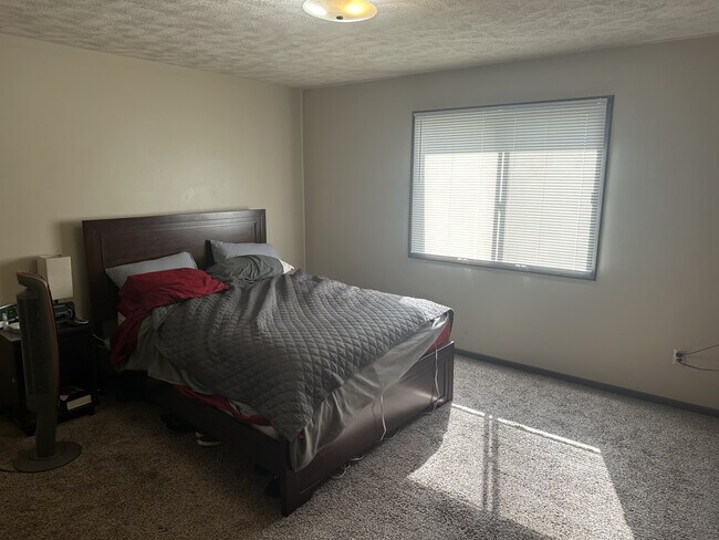 Bedroom #2 - 832 Flats