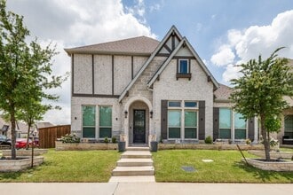Building Photo - 12535 Mercer Pkwy