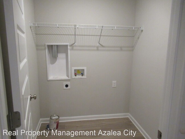 Foto del edificio - 3 br, 2 bath House - 8096 Colleton Dr N