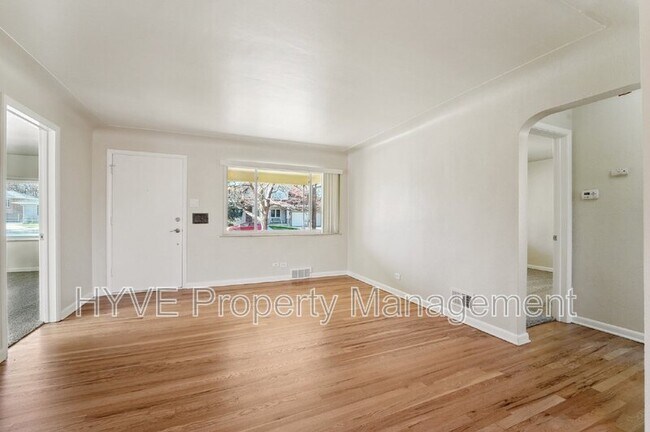 Building Photo - 2980 S Garfield St
