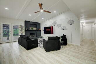 Building Photo - 7310 Corta Calle Dr