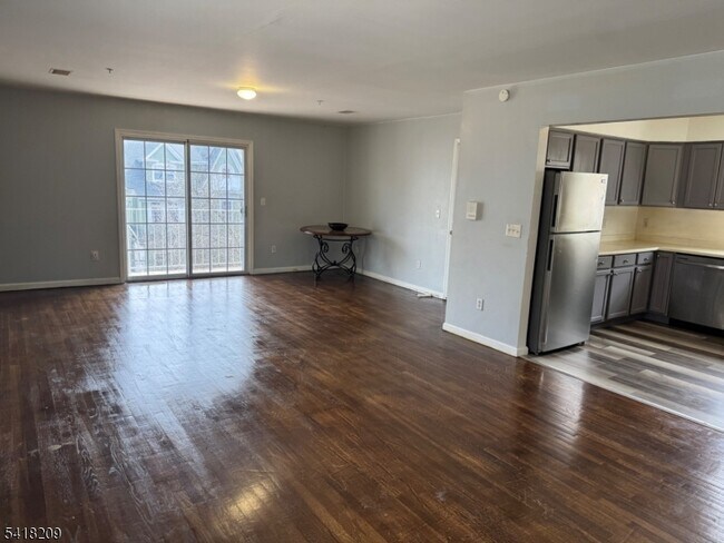 Foto del edificio - 39 Hedden Terrace