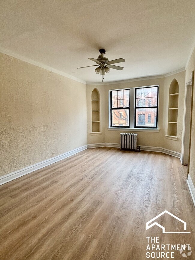 Building Photo - 4831 N Damen Ave