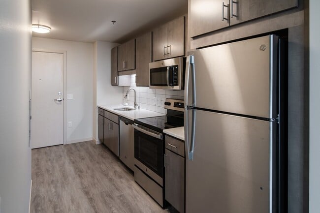 Interior Photo - Arden