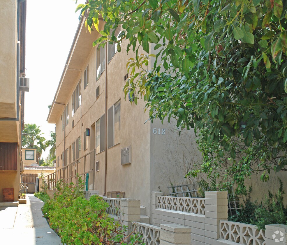 Foto del edificio - 618 N Orlando Ave
